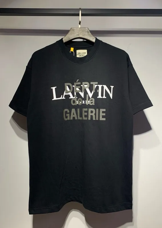 608 model P110 Gallery Dept real shot black and white hanging shot S. M. L. XL